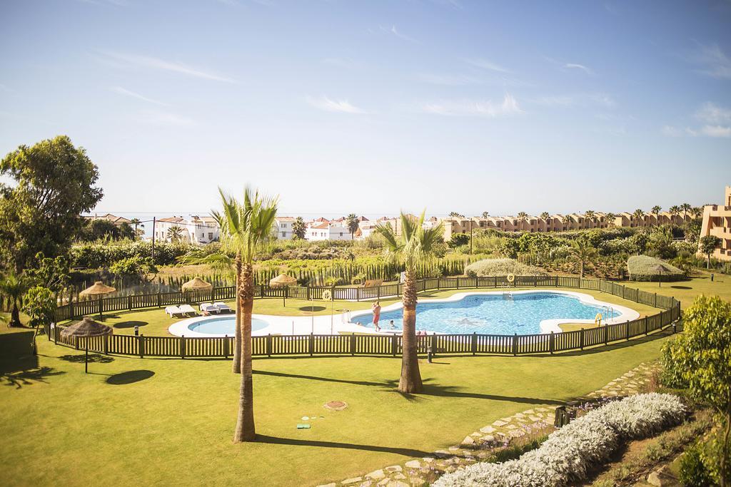 Casares Beach San Luis de Sabinillas Luaran gambar